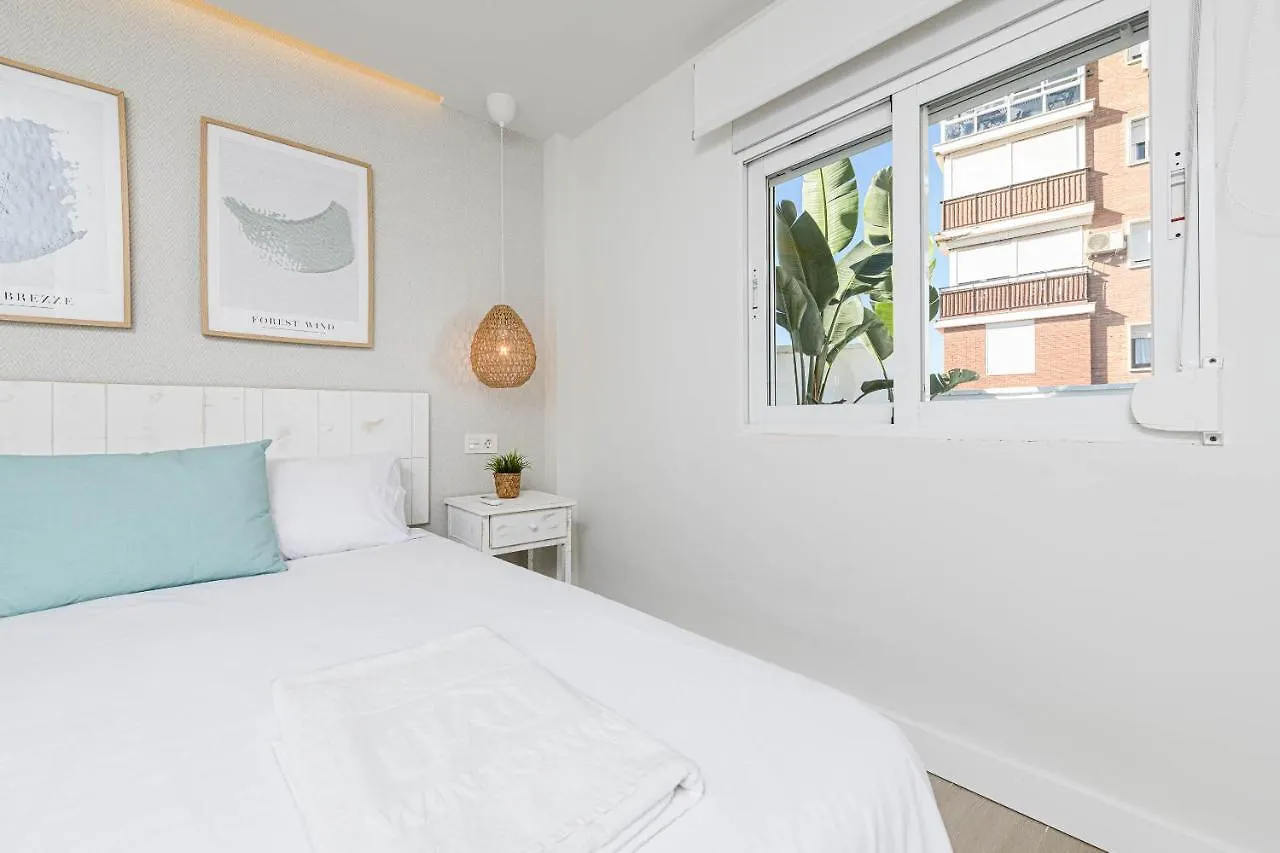 Wintowinrentals Exclusivo Atico Cerca De La Playa. Malaga Spain